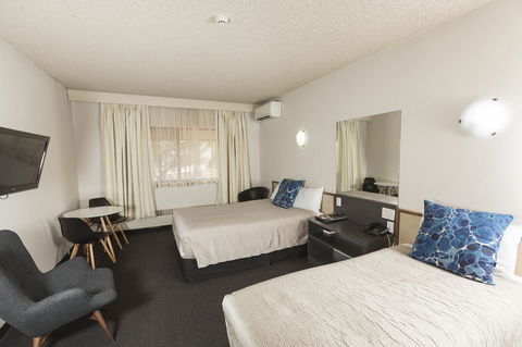 Belconnen Way Motel And Serviced Apartments - Tourism Adelaide 0