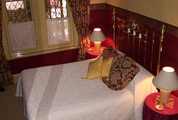 Triune House Bed And Breakfast - Tourism Adelaide 0