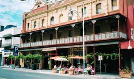 Plaza Hotel - Tourism Adelaide 0