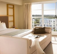 Quality Suites Deep Blue - Tourism Adelaide