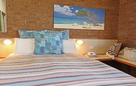 The Beachfront Motel - Tourism Adelaide 1