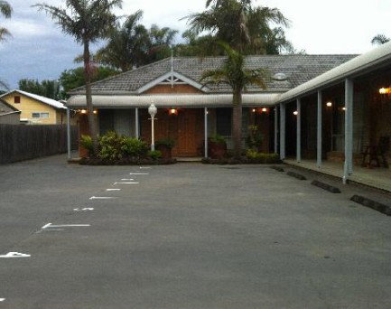 Best Western Coastal Waters Motor Inn - Tourism Adelaide 1