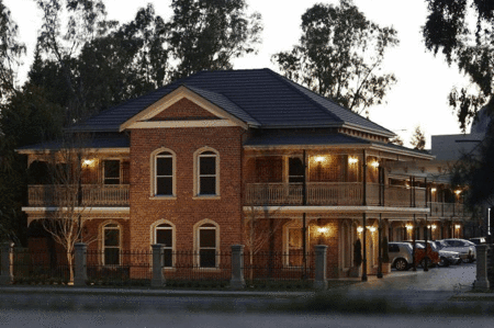 Carlyle Suites  Apartments - Tourism Adelaide