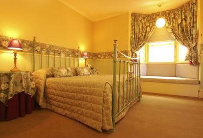 The Russell Hotel - Tourism Adelaide 0