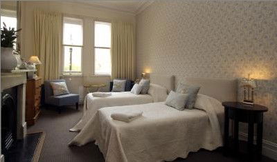 The Russell Hotel - Tourism Adelaide 1