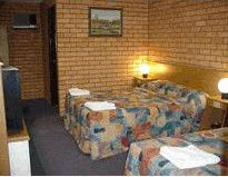Royal Palms Motor Inn - Tourism Adelaide 0