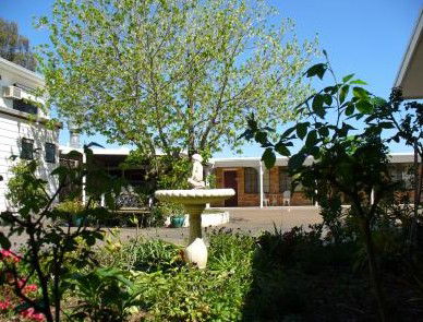 Colonial Motor Lodge - Tourism Adelaide 1