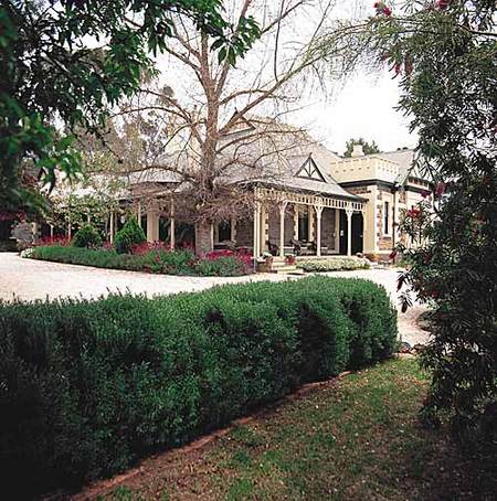 The Lodge Country House - Tourism Adelaide 0