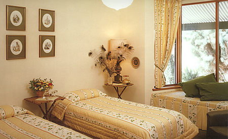 The Lodge Country House - Tourism Adelaide 1