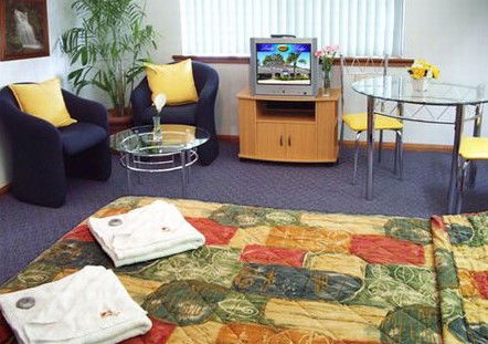 Lindy Lodge Motel And Function Centre - Tourism Adelaide 0
