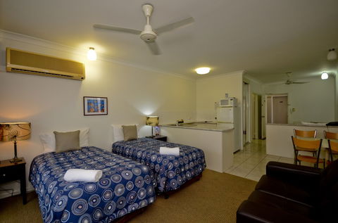 Reef Palms - Tourism Adelaide 2