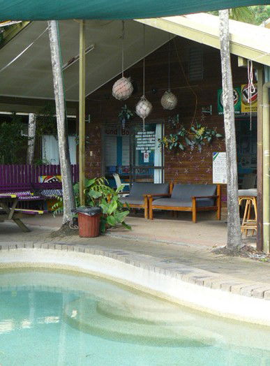 Backpackers By The Bay - Tourism Adelaide 1