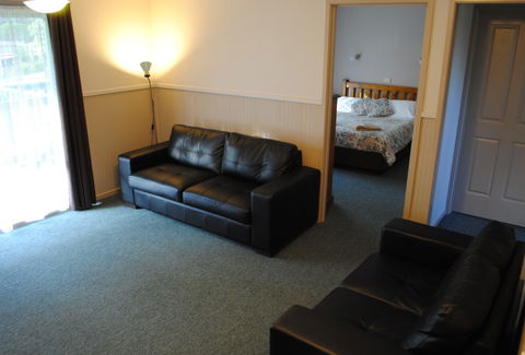 Lakes Entrance Country Cottages - Tourism Adelaide 1
