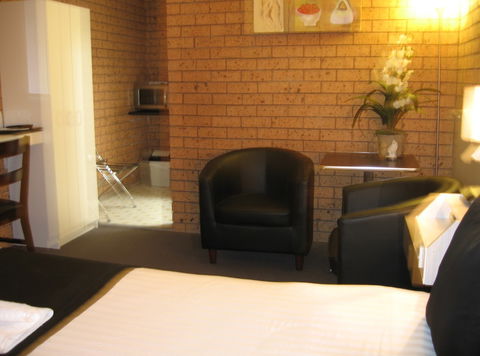 Golden Harvest Motor Inn - Tourism Adelaide 5