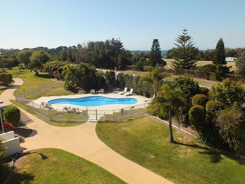 Pacific Marina Apartments - Tourism Adelaide 3