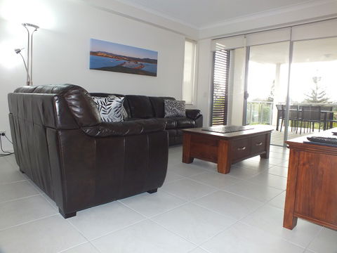 Pacific Marina Apartments - Tourism Adelaide 5