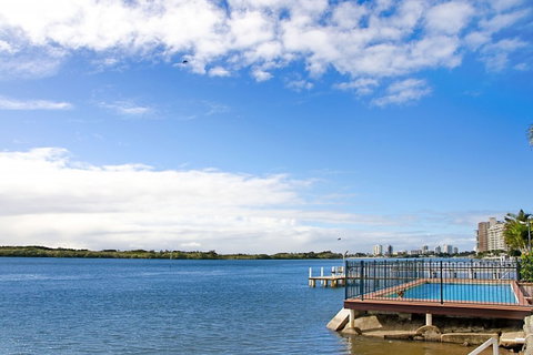 Banyandah Towers - Tourism Adelaide 4