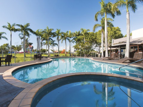 Oaks Oasis - Tourism Adelaide 0