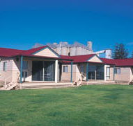The Mac's Beachfront Villas - Tourism Adelaide