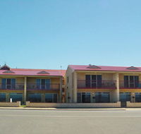 Tumby Bay Hotel Seafront Apartments - Tourism Adelaide