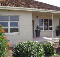 BeachBums Beach House - Tourism Adelaide