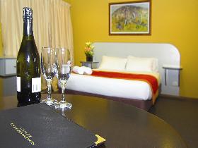 Victoria Hotel - Strathalbyn - Tourism Adelaide 0