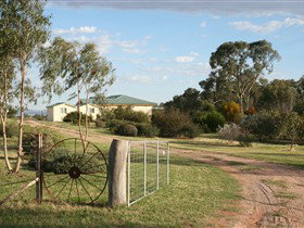 Smith's Farm Stay - Tourism Adelaide 0