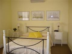 Wild Berry Cottage - Tourism Adelaide 1