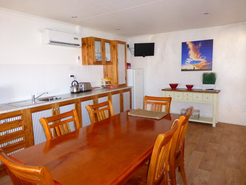 Underground Bed And Breakfast - Tourism Adelaide 1