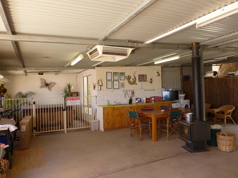Underground Bed And Breakfast - Tourism Adelaide 3