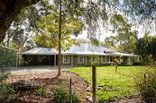 One Tree Bed And Breakfast - Tourism Adelaide 2