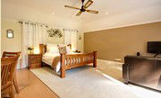 One Tree Bed And Breakfast - Tourism Adelaide 3