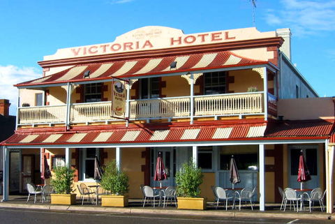 Victoria Hotel - Strathalbyn - Tourism Adelaide 1