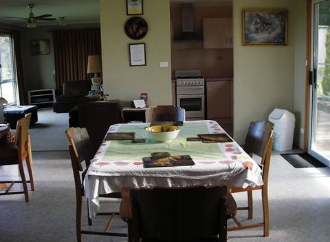 The Folly Holiday Home - Tourism Adelaide 4