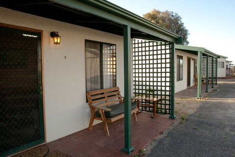 Moonta Bay Road Cabins And Cottages - Tourism Adelaide 0