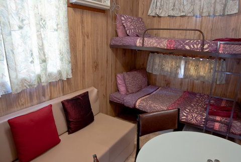 Moonta Bay Road Cabins And Cottages - Tourism Adelaide 4