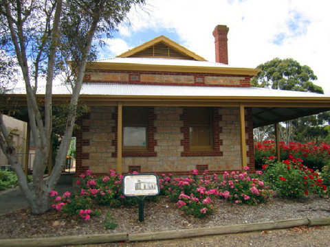 Clydesdale Cottage B&B - Tourism Adelaide 0