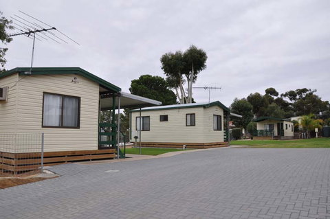 Avoca Dell Caravan Park - Tourism Adelaide 4