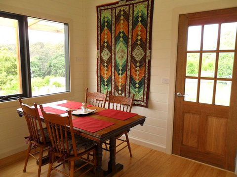 Elvenhome Farm Cottage - Tourism Adelaide 4