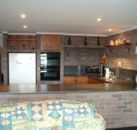 Three Hut Point Waterfront Accommodation - Tourism Adelaide