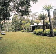 Tullah Lakeside Lodge - Tourism Adelaide