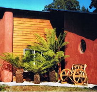 Whispering Spirit Holiday Cottages and Miniature Pony Stud - Tourism Adelaide