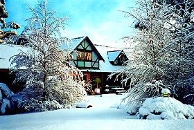 Cradle Chalet Boutique Luxury Lodge - Tourism Adelaide 0