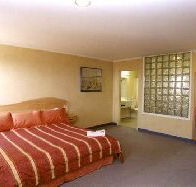 Lighthouse Hotel - Tourism Adelaide