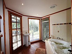 Love Grove Guest House - Tourism Adelaide 0