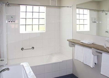 Leisure Inn Woolmers Inn - Tourism Adelaide 2