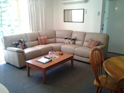 Rainbow Getaway Holiday Apartments - Tourism Adelaide 2
