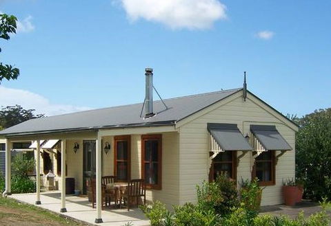 Hillcrest Cottage - Tourism Adelaide 1