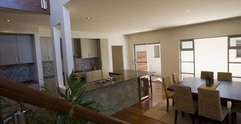 Lochani At The Beach - Tourism Adelaide 1