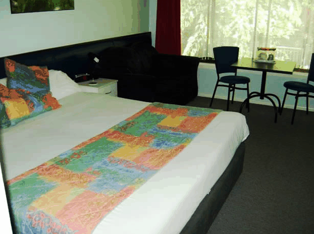 Poinciana Motel - Tourism Adelaide
